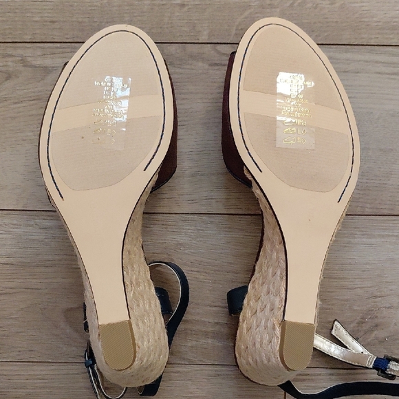 Lands' End Women's Brown and Black Sandals - Picture 3 of 7